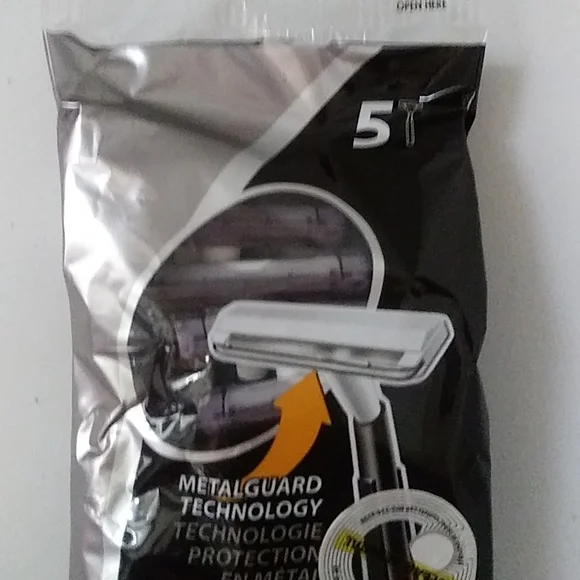 Bic Razor - Picture 3 of 3